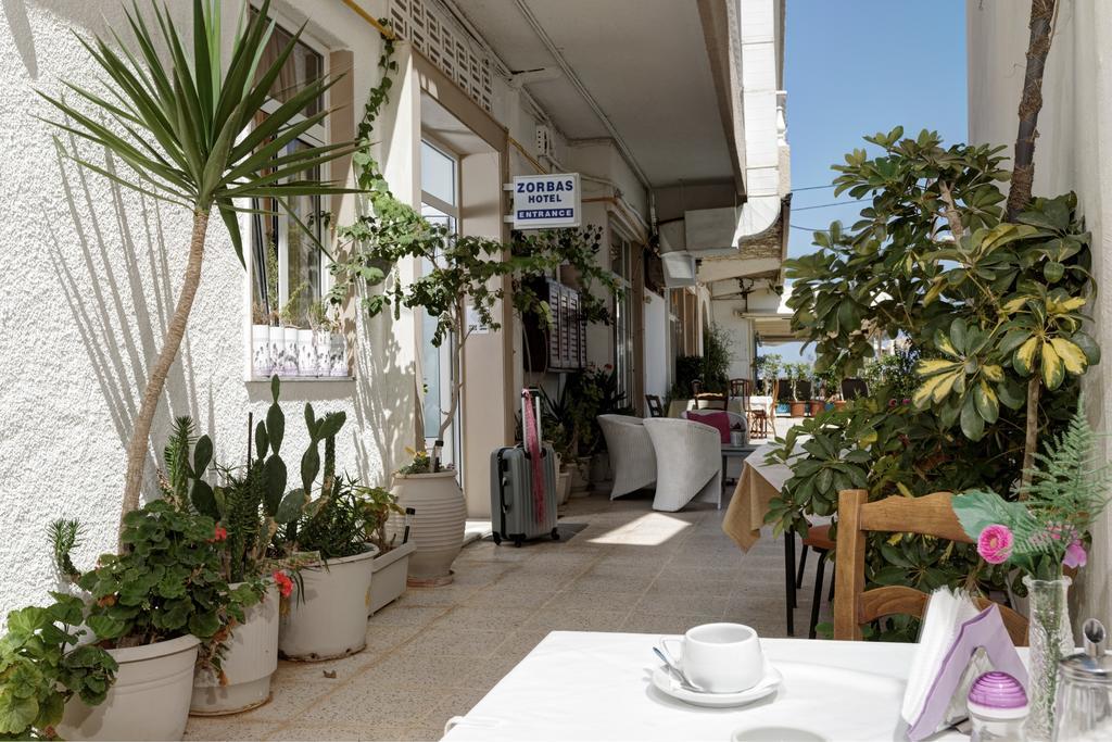 Zorbas Hotel Hersonissos  Dış mekan fotoğraf