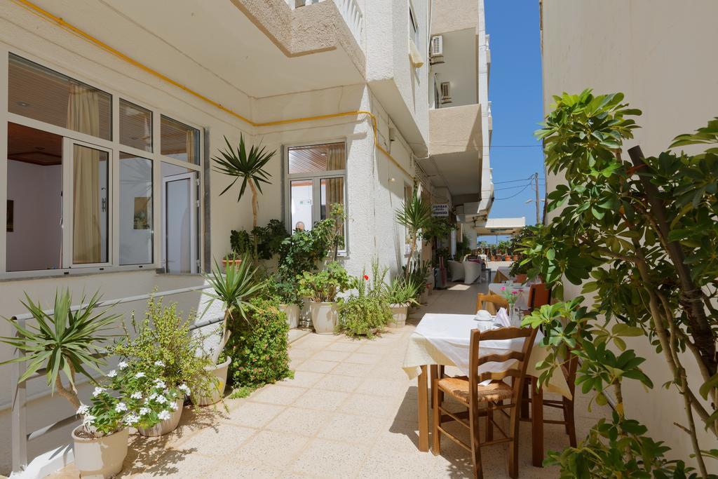 Zorbas Hotel Hersonissos  Dış mekan fotoğraf